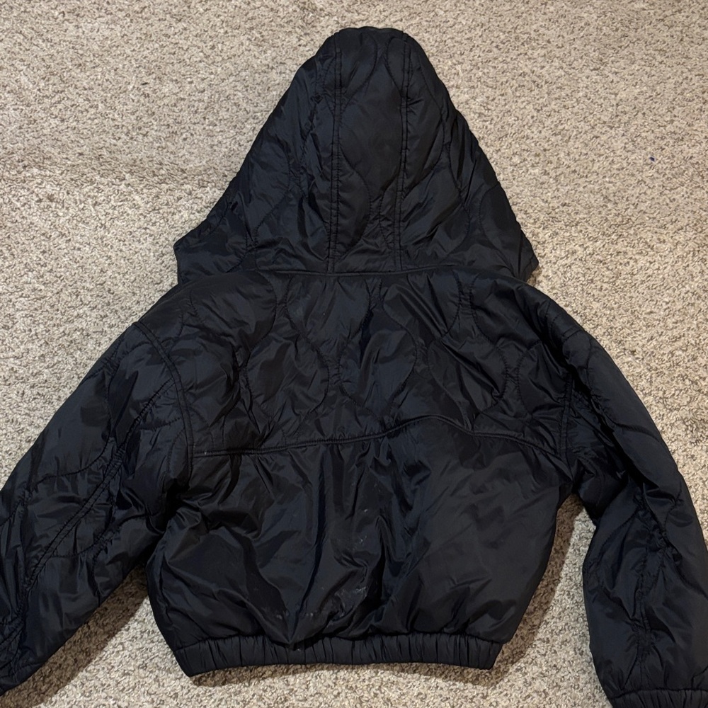Old Navy Girls size 6/7 Hooded Black Puffer Jacket - Picture 3 of 3
